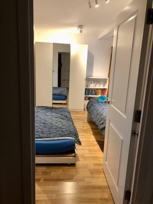 1 Bedroom Flat Near Excel, O2, Canary Wharf - ロンドン エクステリア 写真